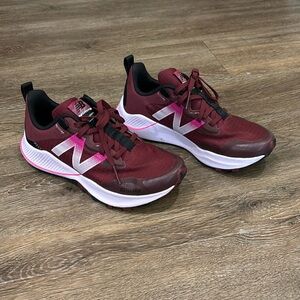 New balance sneakers size 8